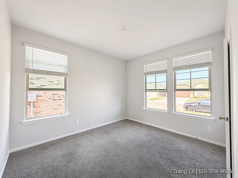 8636 Centerboard Ln — Photo 40