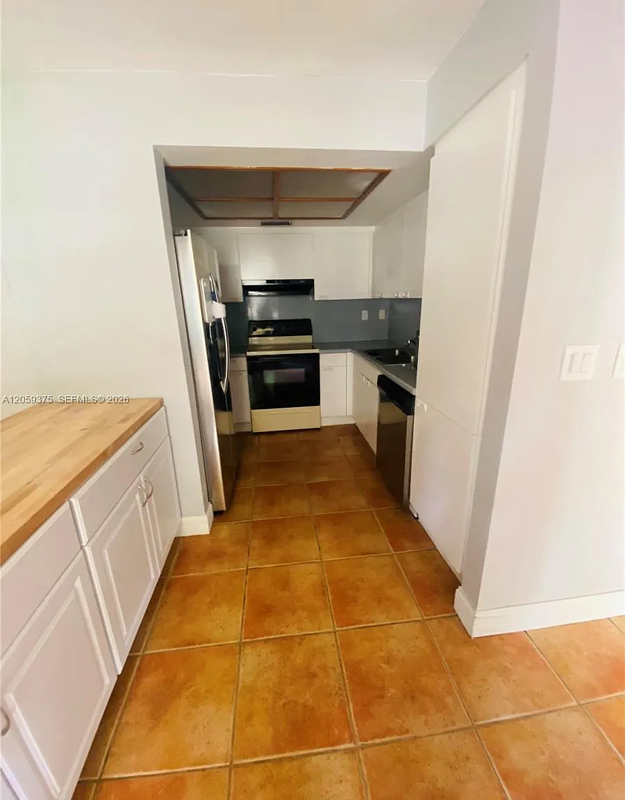 Kenland Bend North Condo — Photo 4