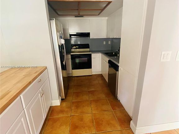 4th image of 8810 SW 123rd Ct APT M-209