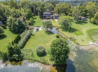 1341 Orchard Dr, Marshall, MI 49068