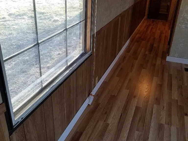 hall to small bedrooms andsecond bath