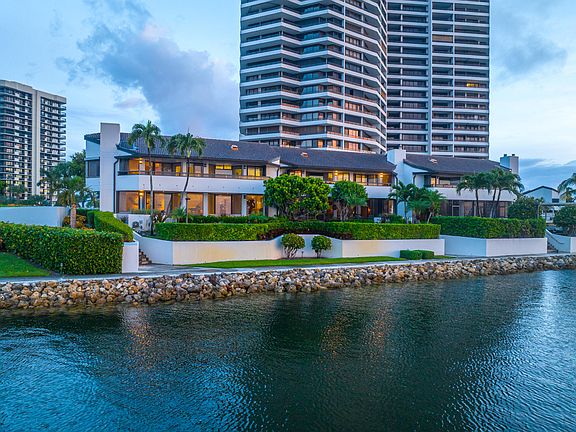 2nd image of 100 Lakeshore Drive #L11