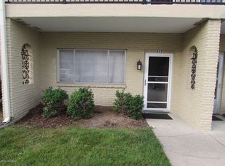 313 Casa Bella Ct, Louisville, KY 40220