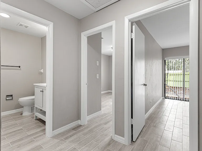 4151 SE 22nd Ave #D — Photo 4