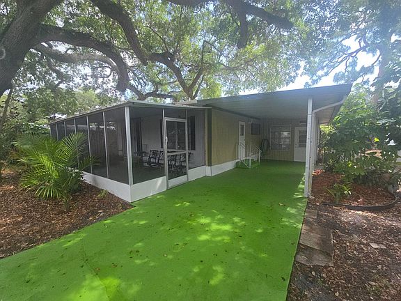 3rd image of 555 4th St #16
