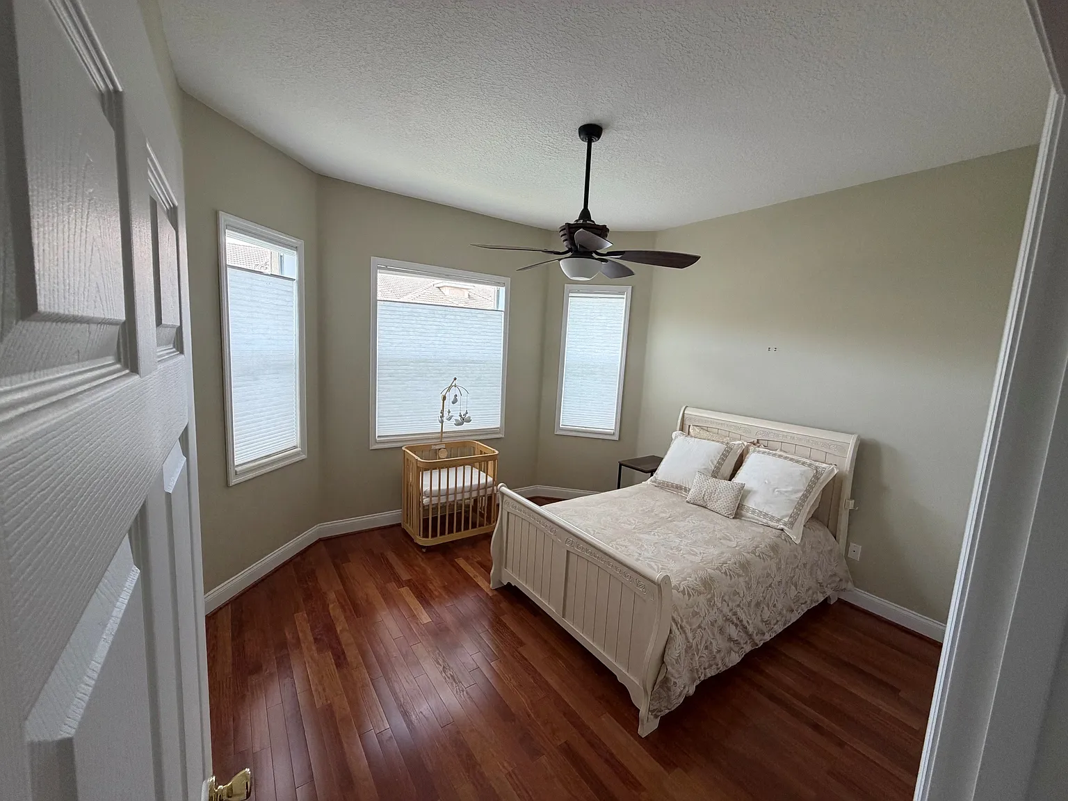 3 bed, 1764 sqft, $3,000 — Photo 3