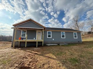 1686 Pondsville Rd, Smiths Grove, KY 42171