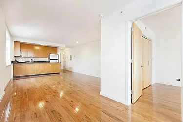 25-27 Astoria Boulevard, #7A