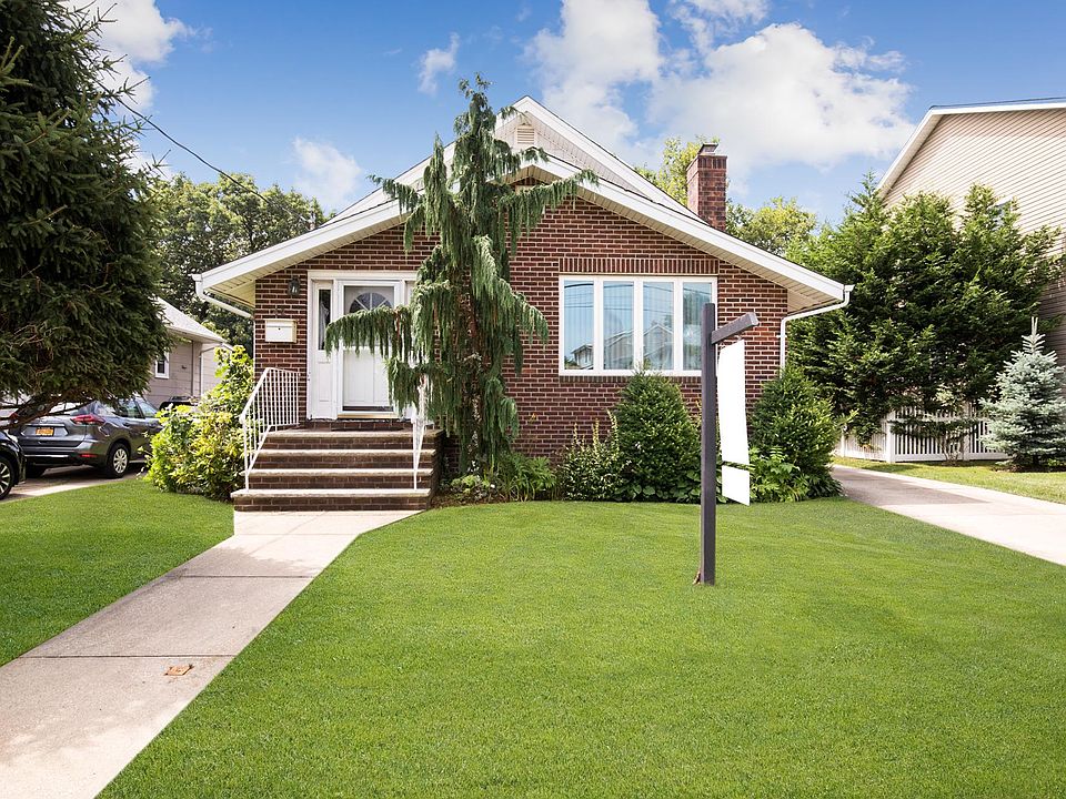 1st image of 42 Seaman Ave