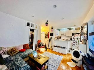 305 E 95th St APT 3D, New York, NY 10128