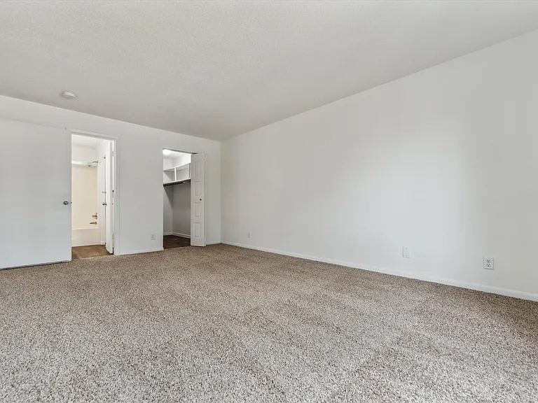 Juniper - 2 Bed / 2 Bath - 1,322 Sq.Ft.