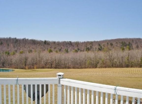 4th image of 257 Burts Rd