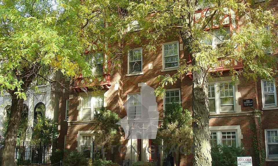 1st image of 2129 N Dayton St APT 307C