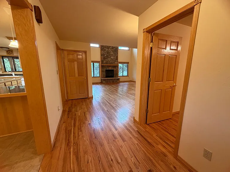 16 King Mountain Rd — Photo 2