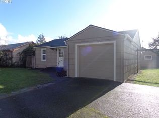 1239 L St, Springfield, OR 97477
