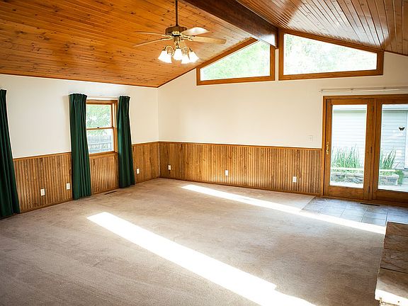 24x26 family room