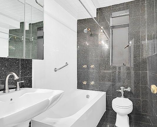 5th image of 25 Central Park W APT 4W