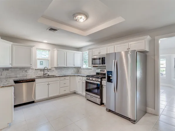 3922 Mercury St, Haltom City, TX 76111