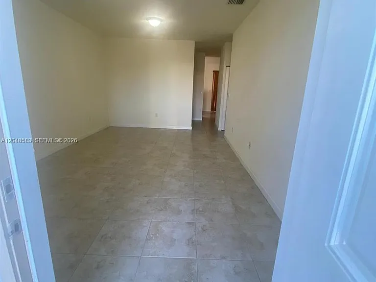 17460 SW 153rd Ave — Photo 5