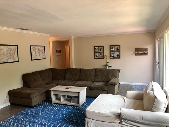 Living room to hallway