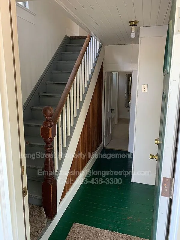 3 bed, 1.0 bath, 1080 sqft, $2,395 — Photo 4