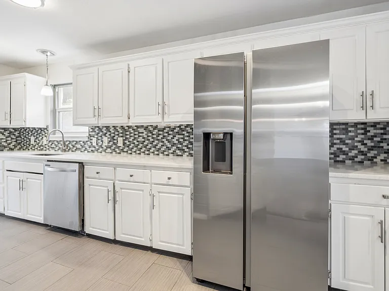 5929 Canterview Dr — Photo 13