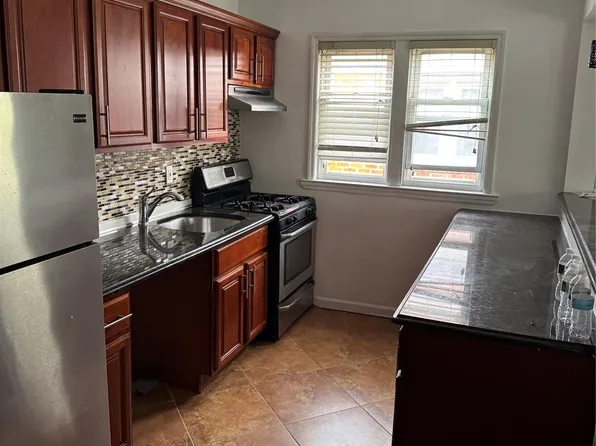 11225 Francis Lewis Blvd, Queens Village, NY 11429