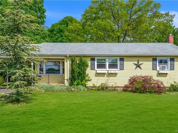 35 Keeney Street, Manchester, CT 06040