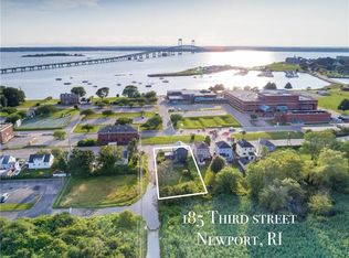 185 3rd St, Newport, RI 02840