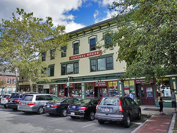 155 Washington St #15X, Salem, MA 01970