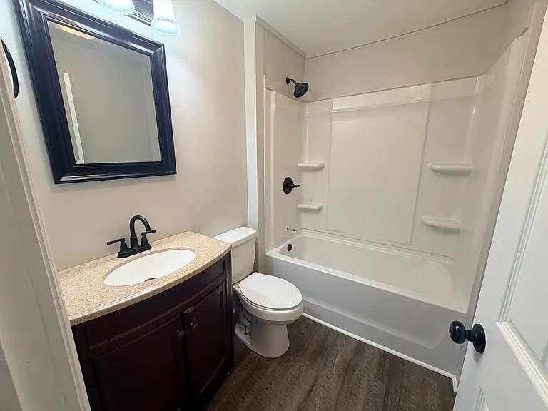212 N Owens St — Photo 6