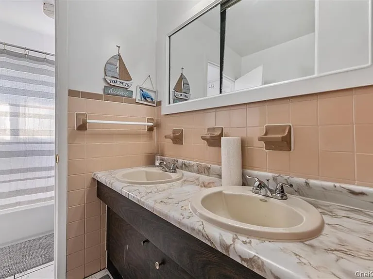 22 Hudson Pl — Photo 22
