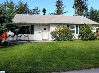 511 Cottonwood Dr, Richland, WA 99352