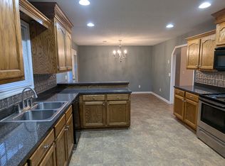 3199 Explorer Dr, Dalzell, SC 29040