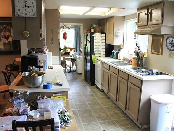 5th image of 4208 260th Ave NE