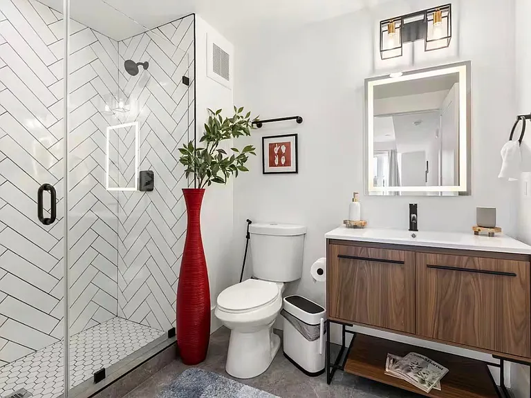 1006 Florida Ave NE — Photo 12