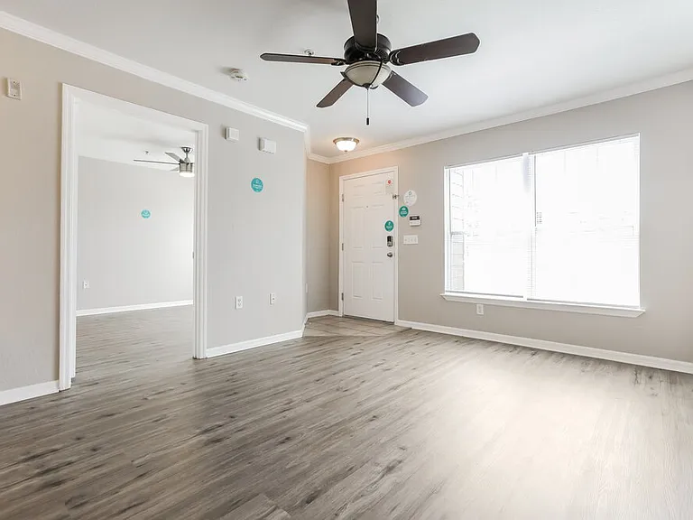 5905 Humkey St — Photo 3