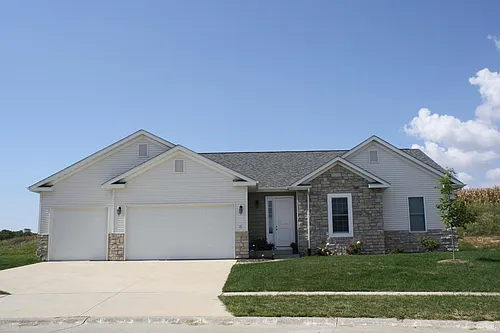 15 Blackstone Ct Photo 1