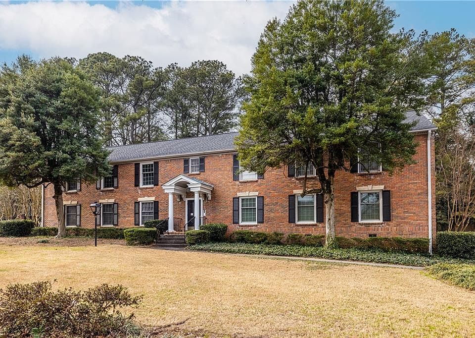 1st image of 6700 Roswell Rd Unit 1C