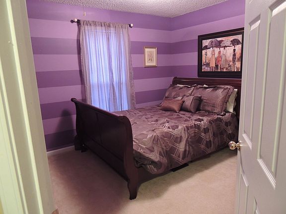 Main Floor Bedroom 2