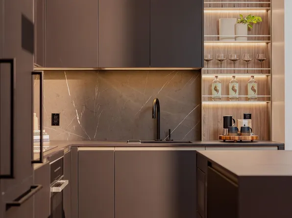 480 W 16th Ave #211, Vancouver, BC V5T 2T9