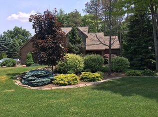 114 Great Pines Dr, Oxford, MI