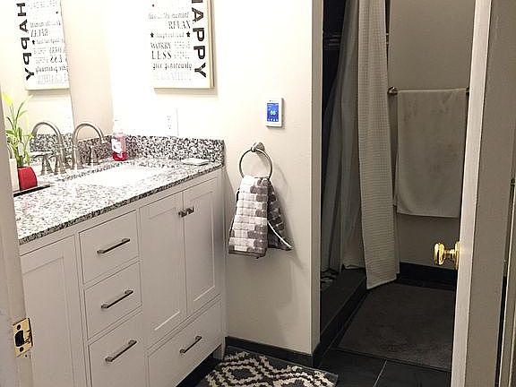 2nd bathroom 