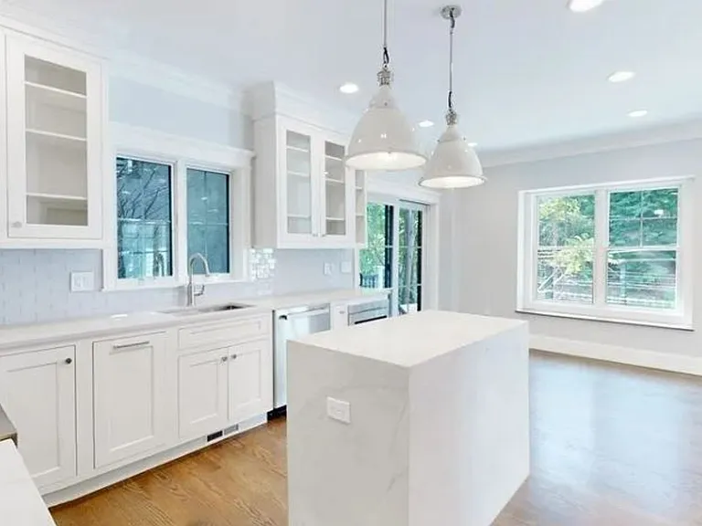 101 Sumner Rd #B — Photo 6