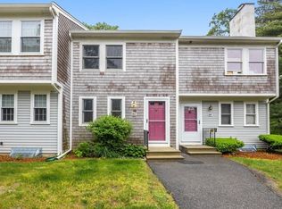 300 Falmouth Rd APT 9E, Mashpee, MA 02649