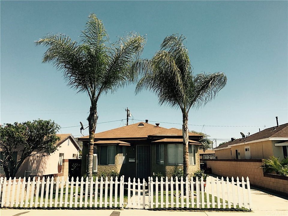 2nd image of 18020 Seine Ave