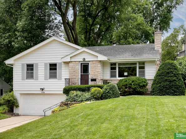 1108 Dillon Dr, Omaha, NE 68132