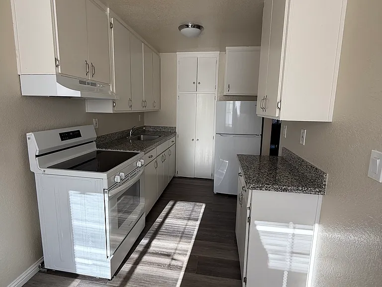 Reed Oaks Apartments — Photo 14
