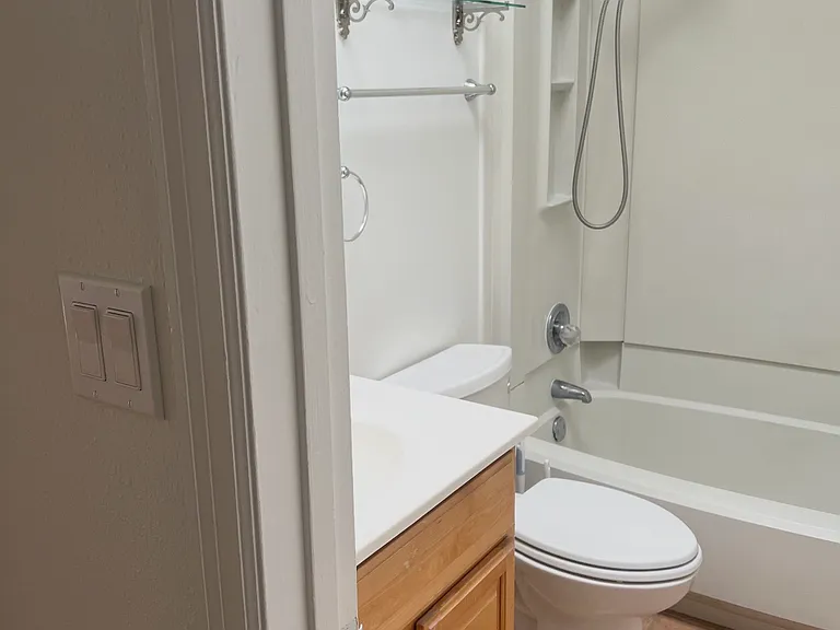1325 Divisadero St #303 — Photo 10