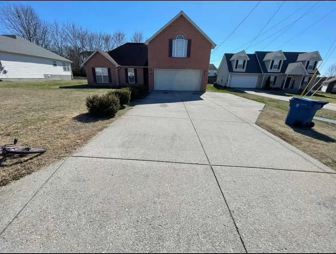 Jimmy Cv, La Vergne — Photo 2